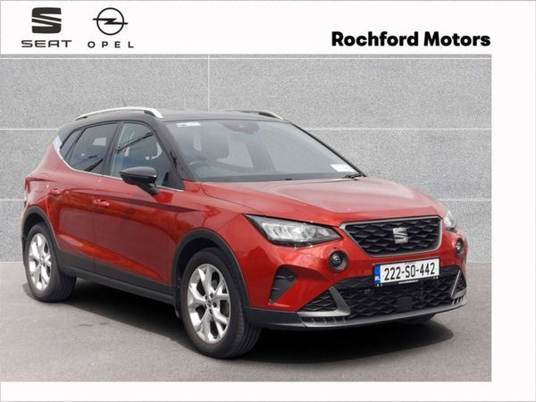 SEAT Arona Hatchback, Petrol, 2022, Red