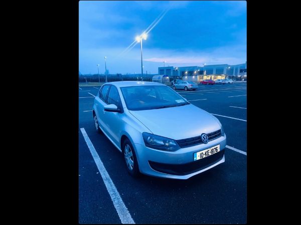 Volkswagen Polo Hatchback, Diesel, 2010, Silver