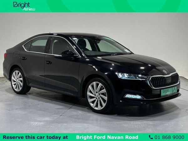 Skoda Octavia Hatchback, Petrol Plug-in Hybrid, 2022, Black