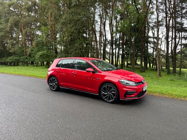 Volkswagen Golf Hatchback, Diesel, 2019, Red