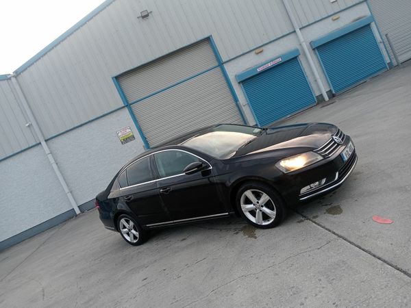 Volkswagen Passat Saloon, Diesel, 2011, Black