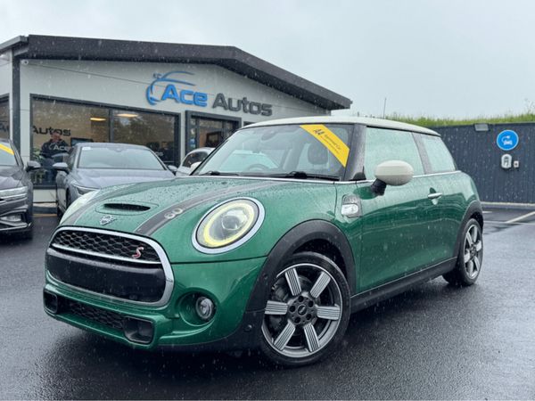 Mini Cooper Hatchback, Diesel, 2019, Green