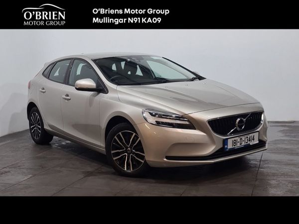 Volvo V40 Hatchback, Diesel, 2018, Brown