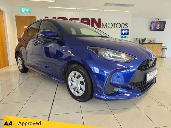 Toyota Yaris Hatchback, Petrol, 2022, Blue