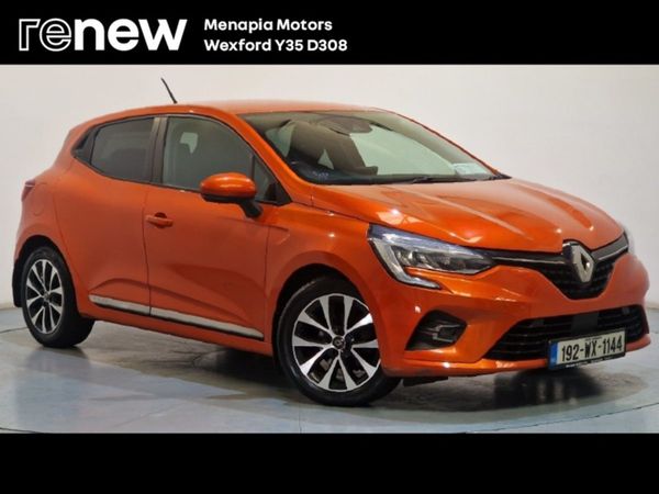 Renault Clio Hatchback, Petrol, 2019, Orange