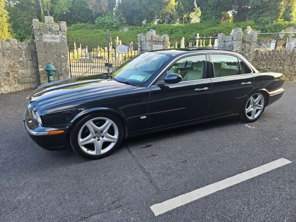 Jaguar XJ Saloon, Petrol, 2007, Black
