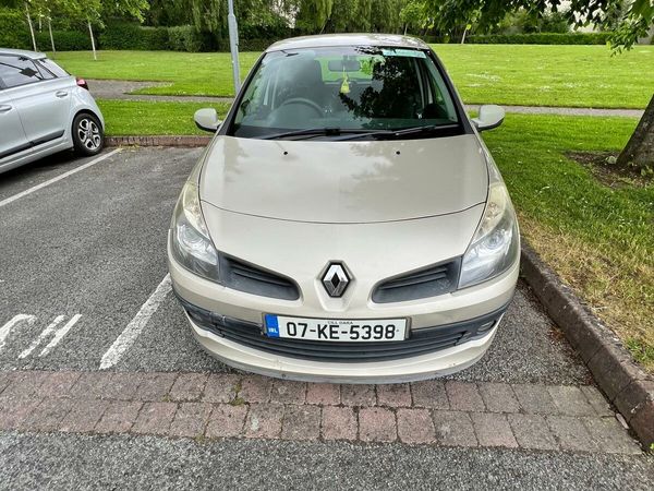 Renault Clio Hatchback, Petrol, 2007, Yellow