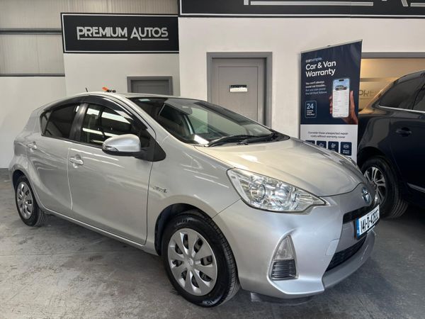 Toyota Aqua Hatchback, Petrol Hybrid, 2014, Silver