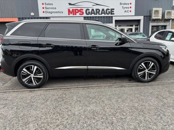 Peugeot 5008 MPV, Petrol, 2018, Black