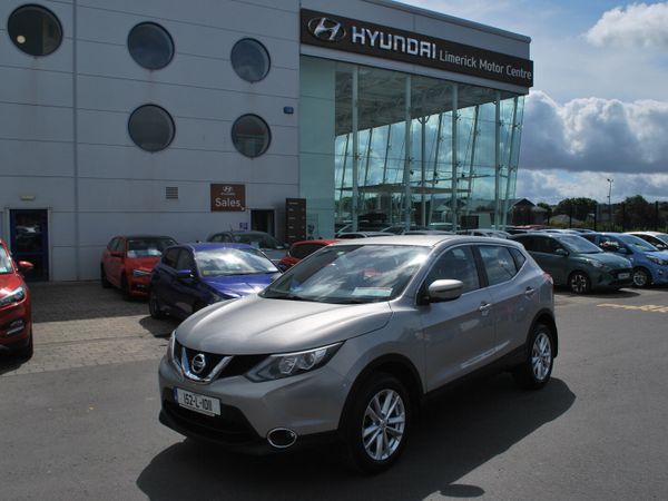 Nissan Qashqai Hatchback, Petrol, 2015, Silver