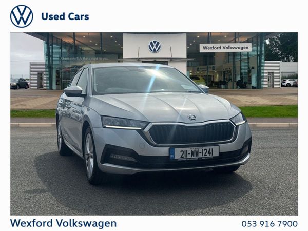 Skoda Octavia Saloon, Petrol, 2021, Grey
