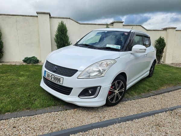 Suzuki Swift Hatchback, Petrol, 2014, White