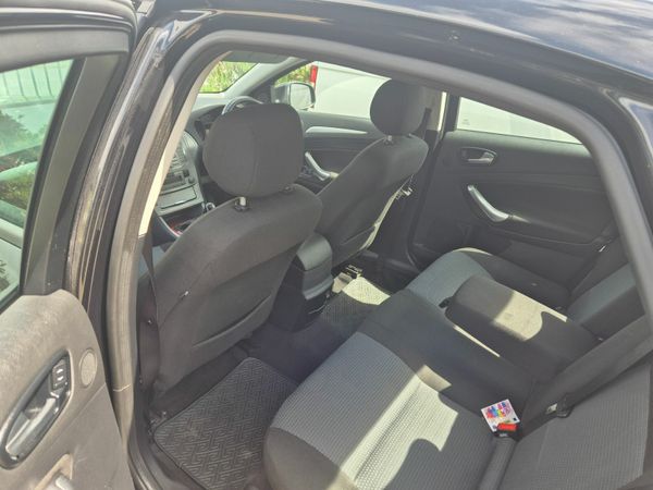Ford Mondeo Saloon, Diesel, 2009, Black