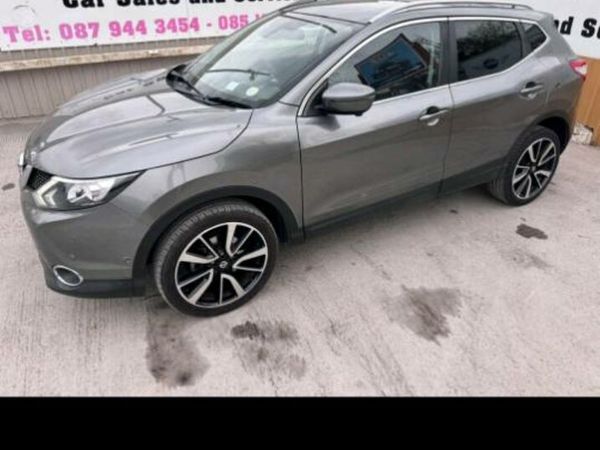 Nissan Qashqai SUV, Diesel, 2017, Grey