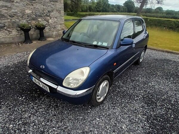 Daihatsu Sirion Hatchback, Petrol, 1999, Blue