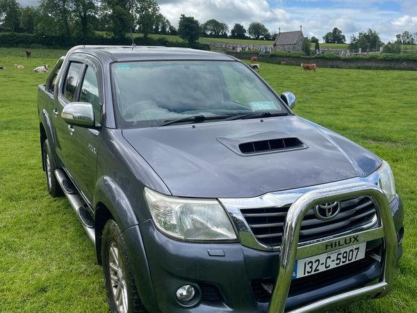 Toyota Hilux Pick Up, Diesel, 2013, Grey