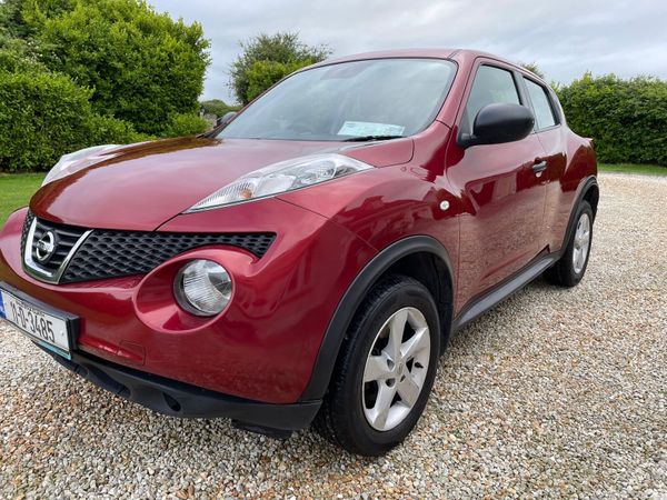 Nissan Juke SUV, Petrol, 2011, Red