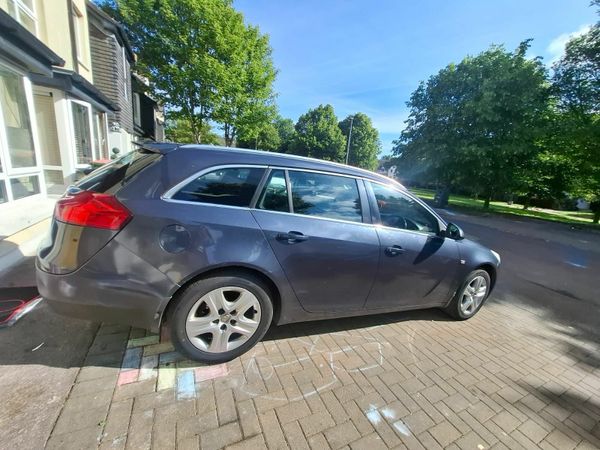 Vauxhall Insignia Estate, Diesel, 2011, Blue