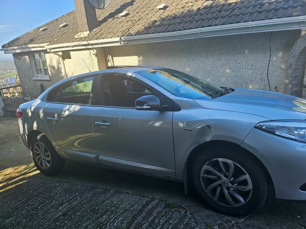 Renault Fluence Saloon, Diesel, 2016, Silver