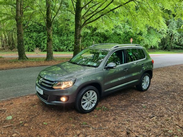 Volkswagen Tiguan SUV, Diesel, 2014, Grey