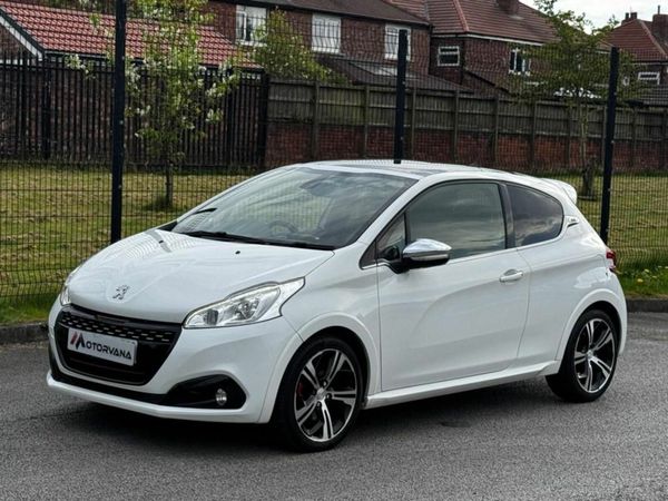 Peugeot 208 Hatchback, Petrol, 2017, White