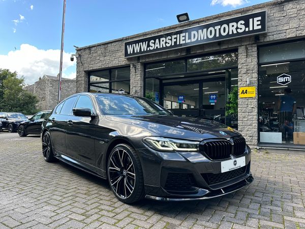 BMW 5-Series Saloon, Petrol Hybrid, 2022, Grey