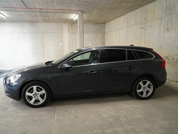 Volvo V60 Estate, Petrol, 2013, Grey