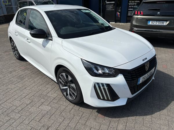 Peugeot 208 Hatchback, Petrol, 2025, White