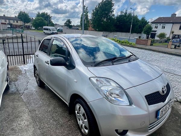 Toyota Yaris Hatchback, Petrol, 2008, Silver