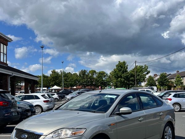 Ford Mondeo Hatchback, Diesel, 2010, Gold