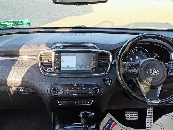 Kia Sorento SUV, Diesel, 2017, Grey