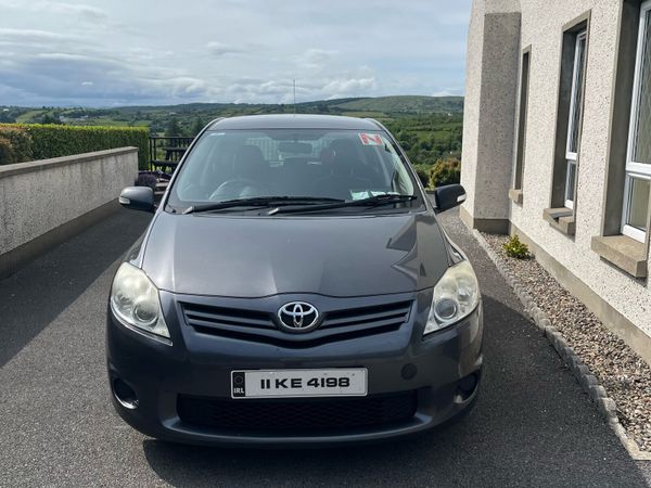 Toyota Auris Hatchback, Diesel, 2011, Grey