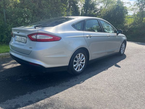 Ford Mondeo Hatchback, Diesel, 2015, Silver
