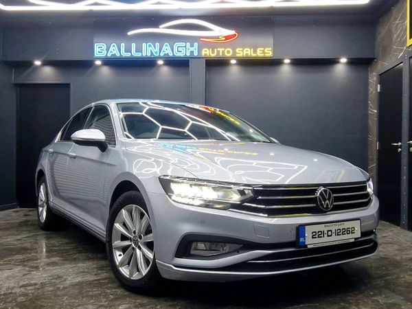 Volkswagen Passat Saloon, Diesel, 2022, Grey