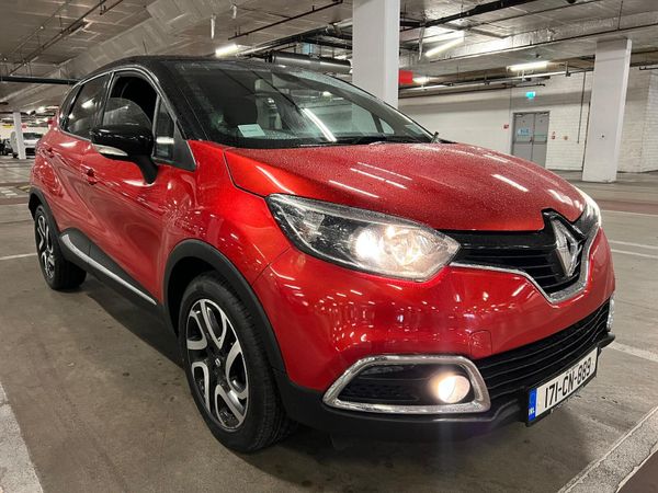 Renault Captur Hatchback, Diesel, 2017, Red