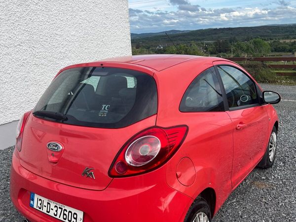 Ford KA Hatchback, Petrol, 2013, Red
