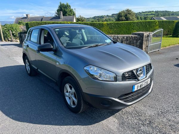 Nissan Qashqai Hatchback, Diesel, 2011, Grey