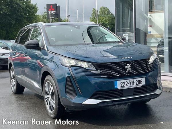 Peugeot 5008 MPV, Diesel, 2022, Blue