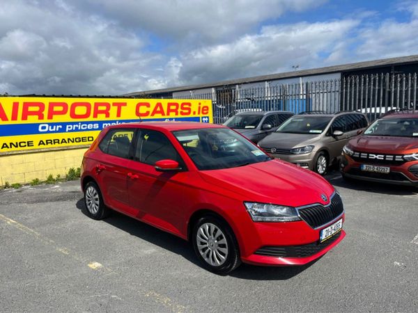 Skoda Fabia Hatchback, Petrol, 2021, Red