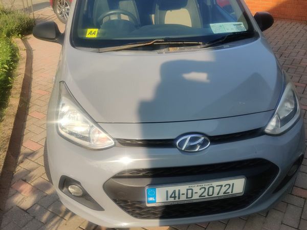 Hyundai i10 Hatchback, Petrol, 2014, Grey