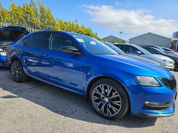 Skoda Octavia Saloon, Diesel, 2019, Blue