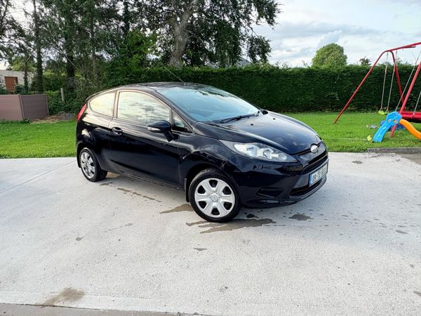 Ford Fiesta Hatchback, Diesel, 2009, Black