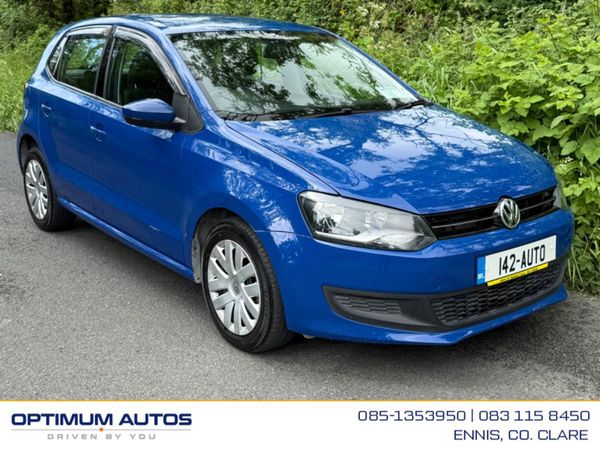 Volkswagen Polo Hatchback, Petrol, 2014, Blue