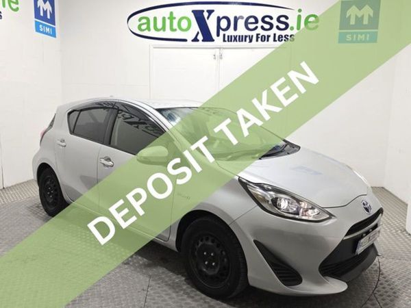 Toyota Aqua Hatchback, Hybrid, 2019, Silver