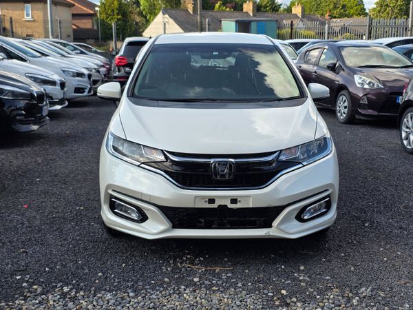 Honda Fit Hatchback, Hybrid, 2018, White