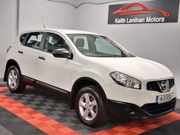 Nissan Qashqai SUV, Petrol, 2014, White
