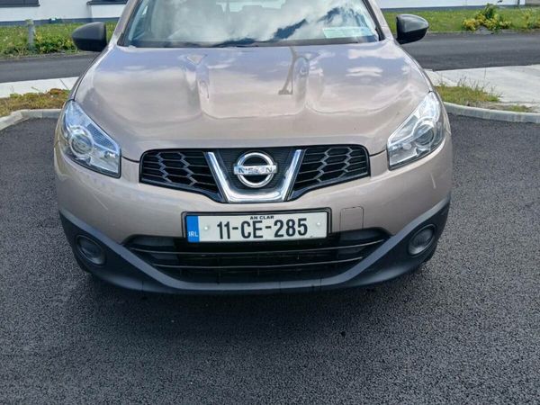 Nissan Qashqai Hatchback, Diesel, 2011, Brown