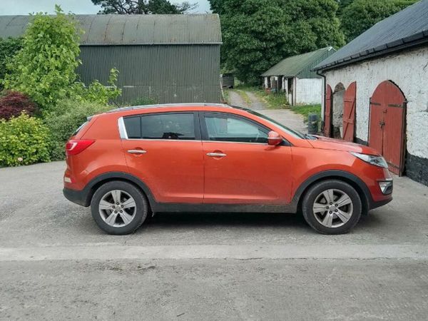 Kia Sportage SUV, Diesel, 2011, Orange