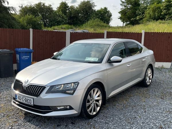 Skoda Superb Hatchback, Diesel, 2016, Silver