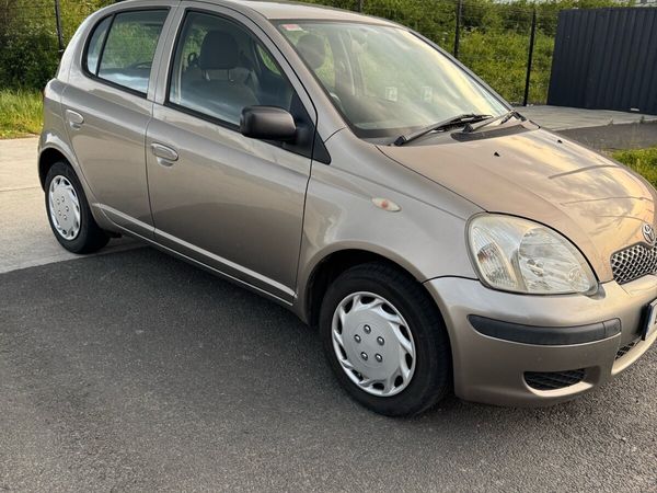 Toyota Yaris Hatchback, Petrol, 2005, Grey